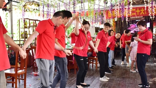 百裕教育開展喜迎國慶戶外團(tuán)建活動(dòng)